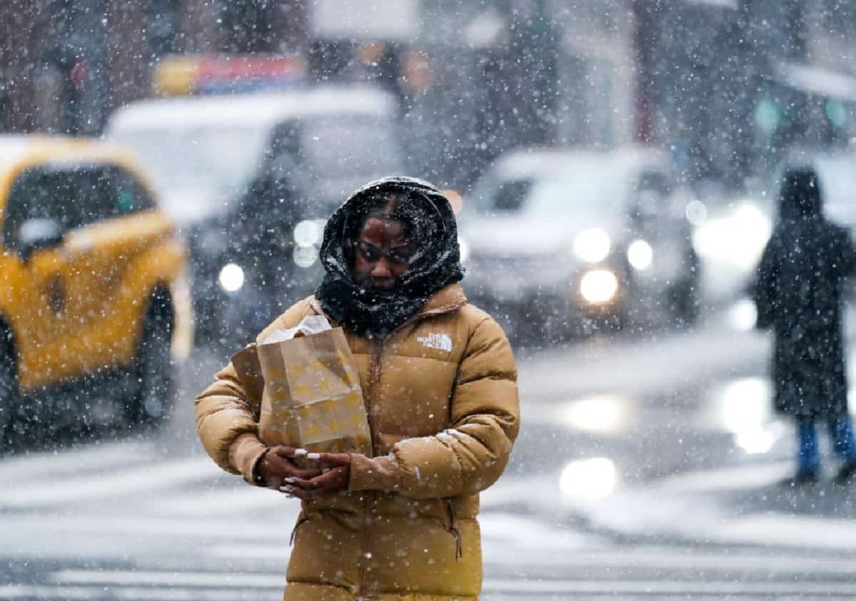 עשרות מדינות בארה"ב בכוננות שיא: מומחים מזהירים מקור קטלני וחשש לסכנת חיים גם בתוך הבתים